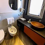 Bed & Breakfast Vicolo Malavolta 7 And