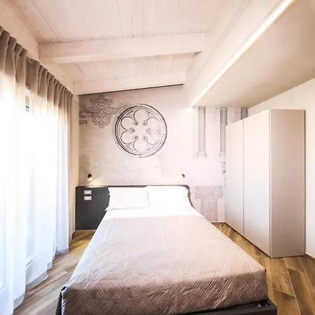 Vicolo Malavolta 7 And ベッド・アンド・ブレックファスト ペダーゾ