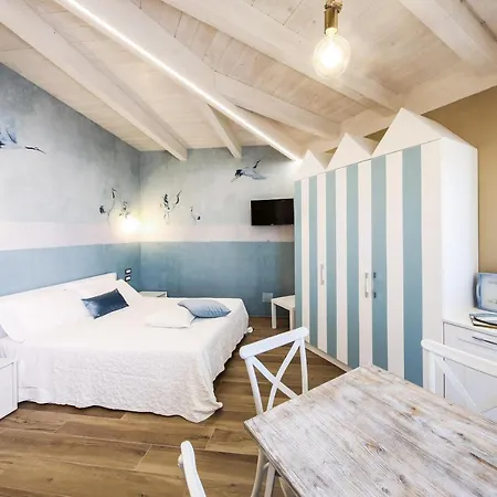 Vicolo Malavolta 7 And ペダーゾ