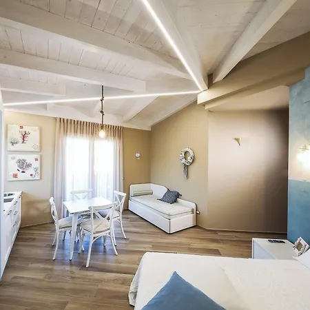 Vicolo Malavolta 7 And 4* ペダーゾ